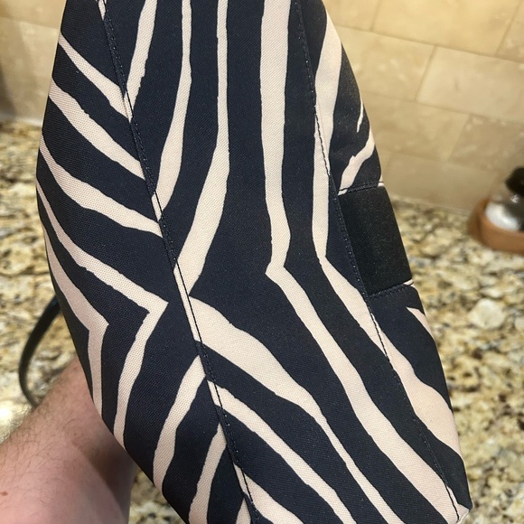 Coach Zebra Print Devin Tote /Shoulder Bag. F23283 - Picture 6 of 8